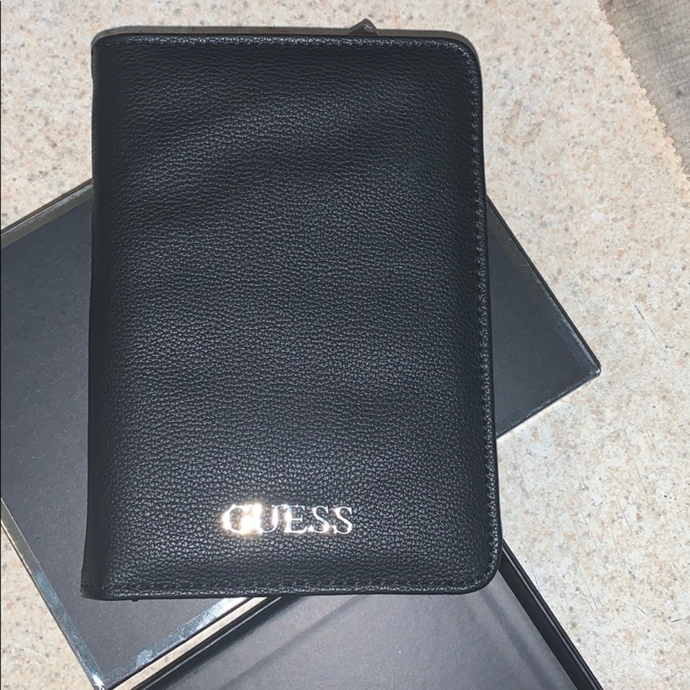 Guess Wallet Blk
